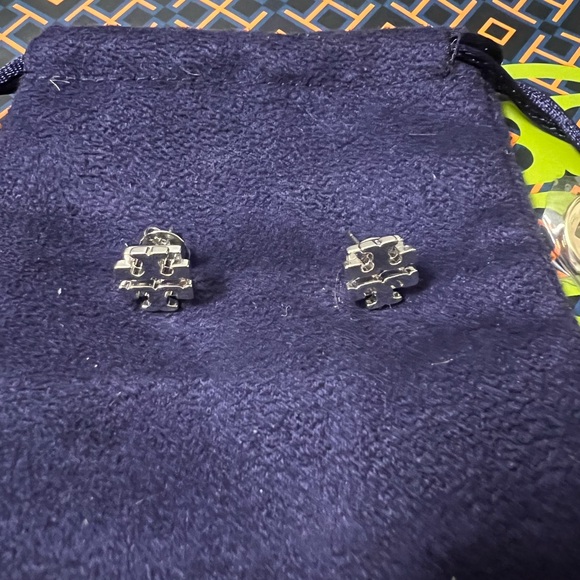 Tory Burch Silver Tone T-Logo Small Stud Earrings - Picture 1 of 8
